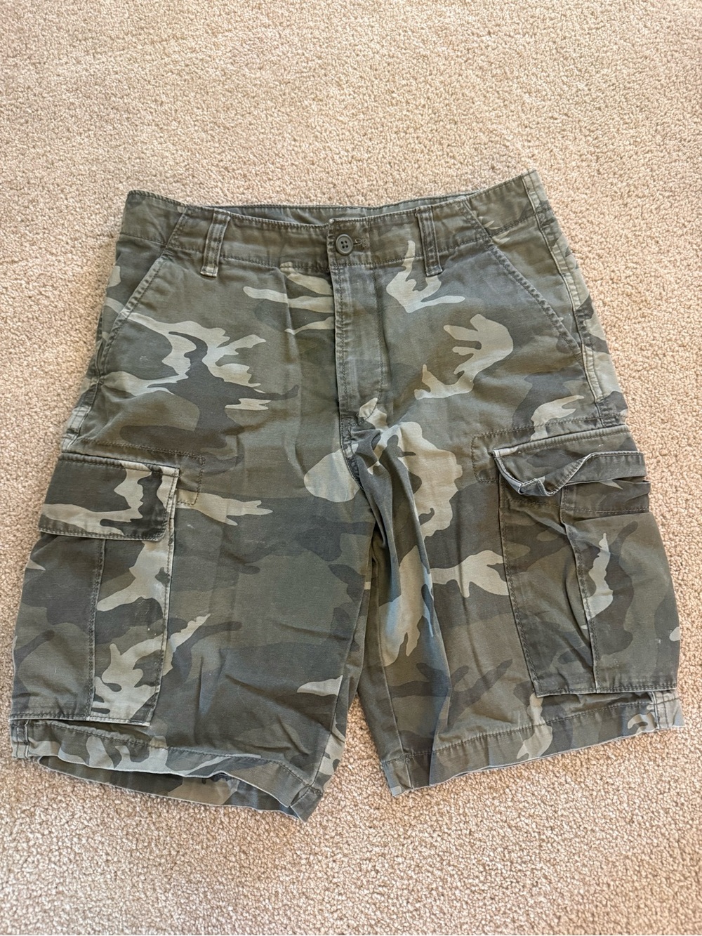 Old Navy Men's Camouflage Cargo Shorts - Olive Green Camo